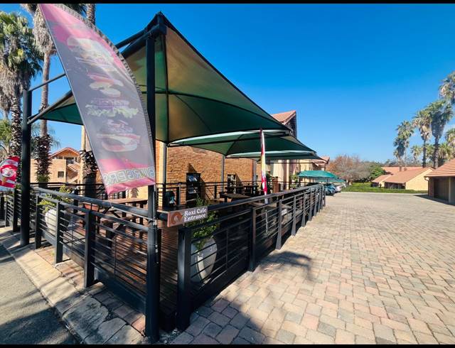 144M² OFFICE TO LET IN FOURWAYS